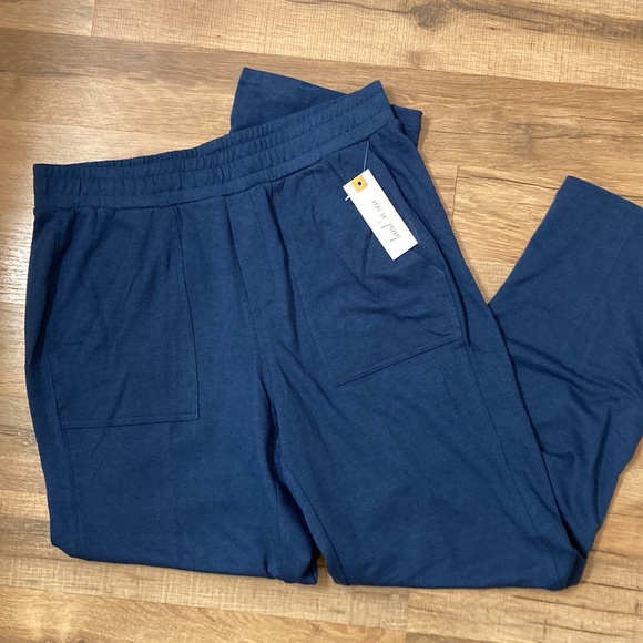 Land ‘n Sea | NWT Women’s Navy Blue Wide Leg Pants - Picture 3 of 8